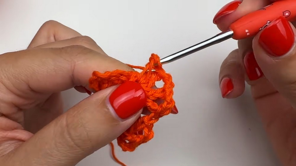 Beautiful Crochet Bandana Pattern 2