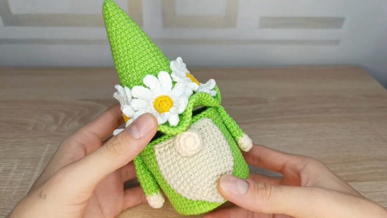 Beautiful Crochet Gnome Pattern 8