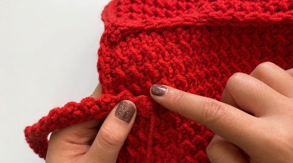 Beautiful Crochet Handbag Pattern 6