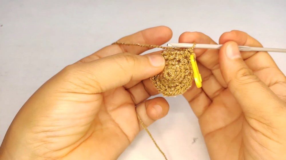 Crochet Acorn Backpack Pattern 2