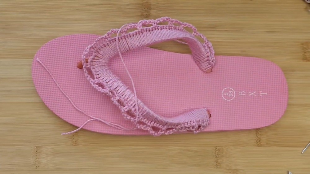 Crochet Around Flip Flops Pattern 4