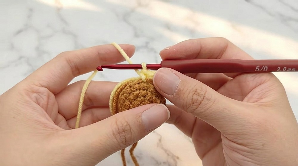 Crochet Avocado Keychain Pattern 3