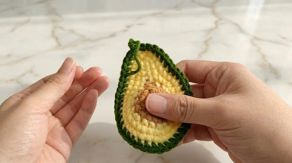 Crochet Avocado Keychain Pattern 5