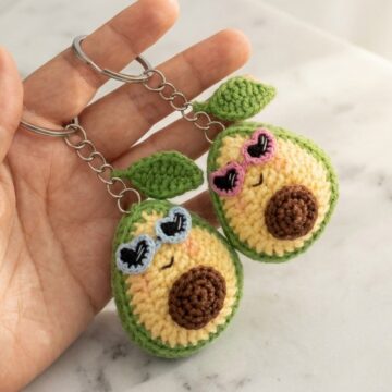 Crochet Avocado Keychain Pattern 7