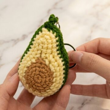 Crochet Avocado Keychain Pattern 7