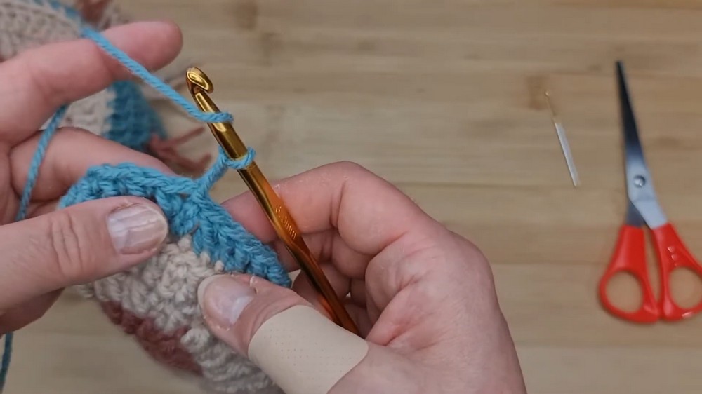 Crochet Boho Toilet Roll Holder Pattern 3
