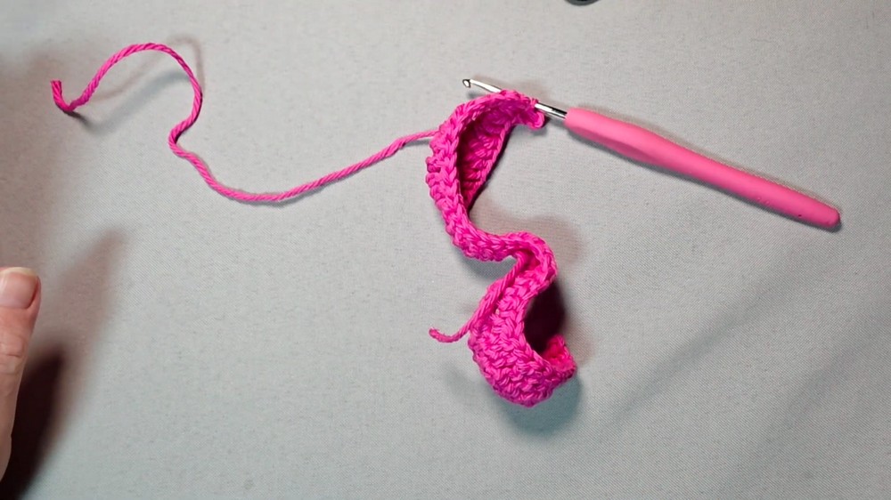 Crochet Bunny Ear Hairband Pattern 4