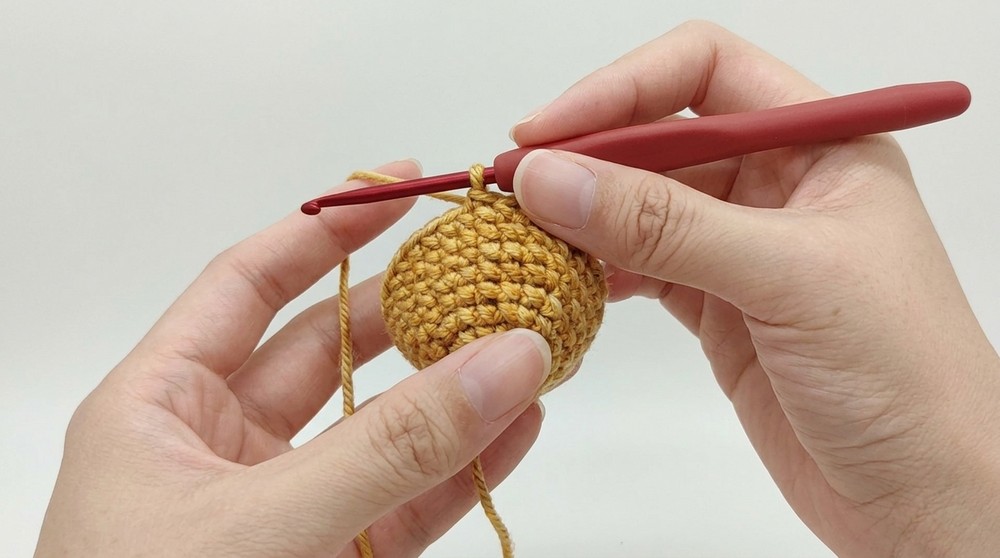 Crochet Carrot Keychain Pattern 2