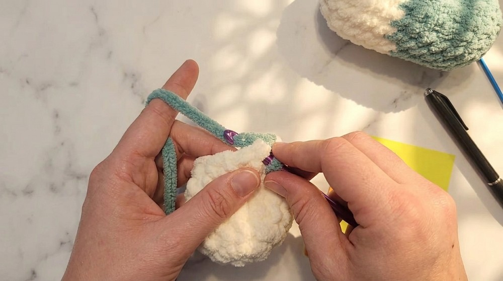 Crochet Chill Pill Amigurumi Pattern 4