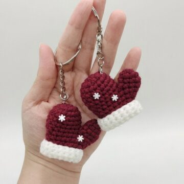 Crochet Christmas Glove Pattern 6