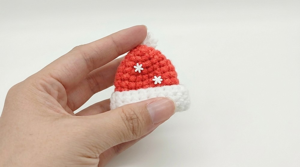 Crochet Christmas Hat Pattern 5