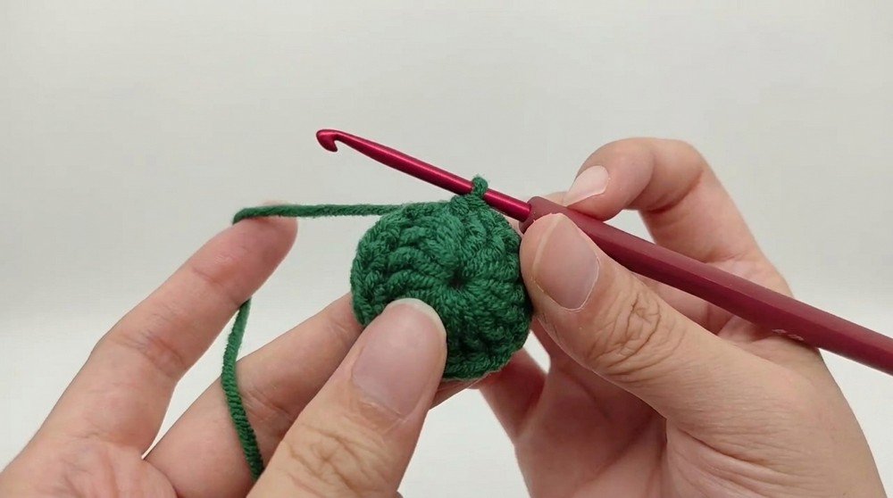 Crochet Christmas Socks Keychain Pattern 1