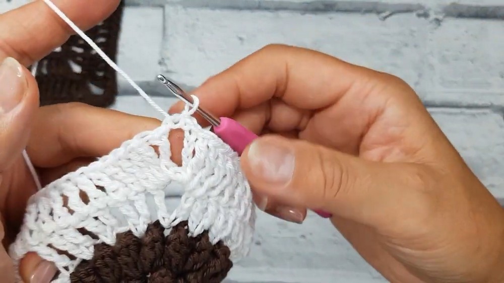 Crochet Dahlia Flower Square Pattern 5