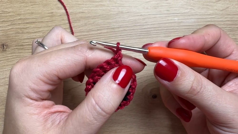 Crochet Demogorgon Keychain Pattern 3