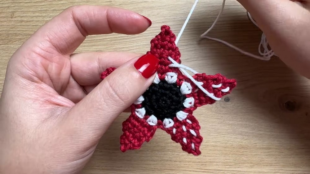 Crochet Demogorgon Keychain Pattern 5