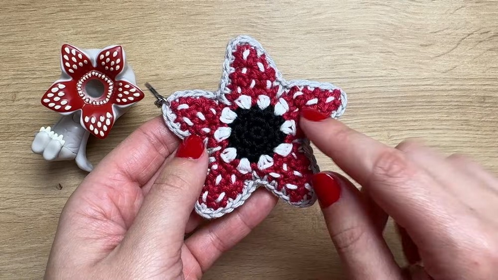 Crochet Demogorgon Keychain Pattern 6