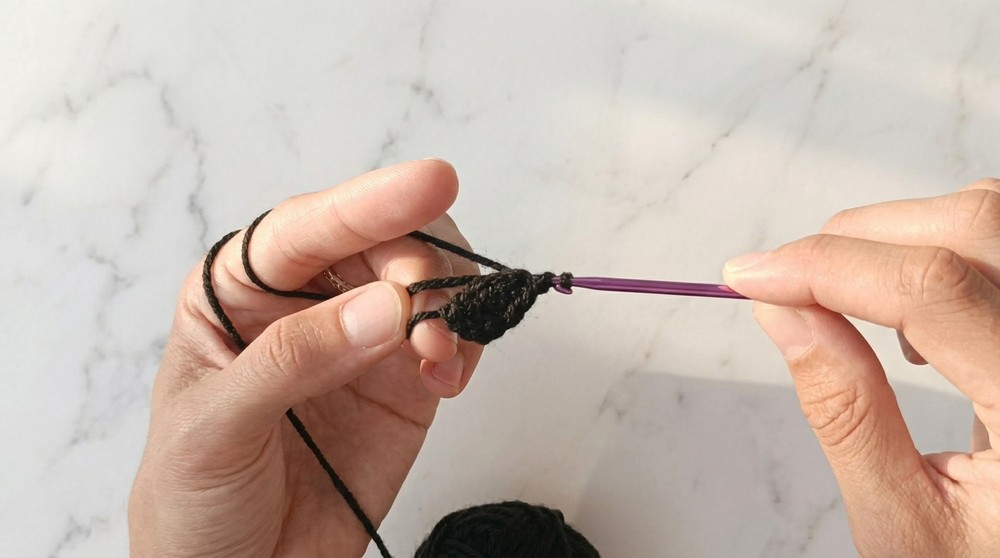 Crochet Evil Eye Keychain Pattern 1