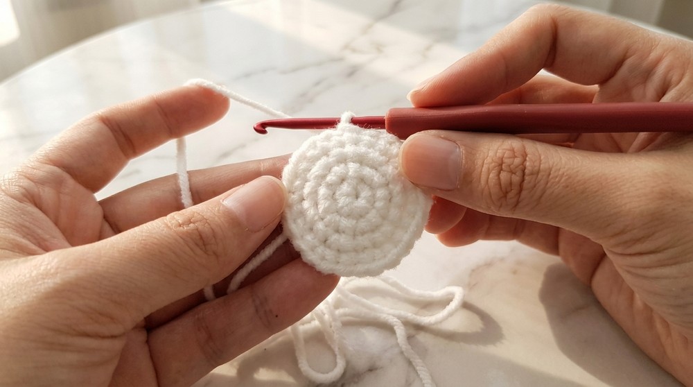 Crochet Fried Egg Keychain Pattern 3