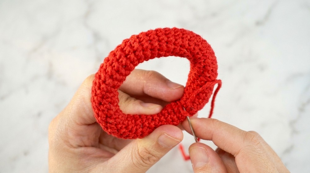 Crochet Frog With A Swimming Ring Pattern 6