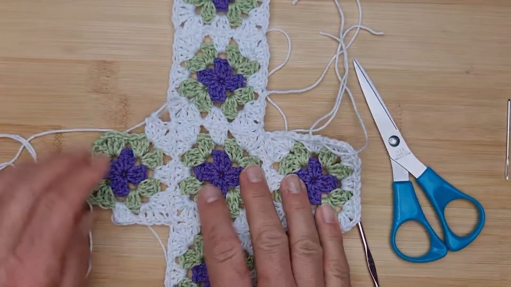 Crochet Granny Square Cross Wall Hanging Pattern 5