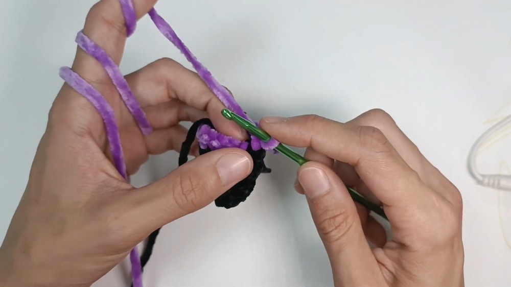 Crochet Halloween Witch Hat Pattern 3