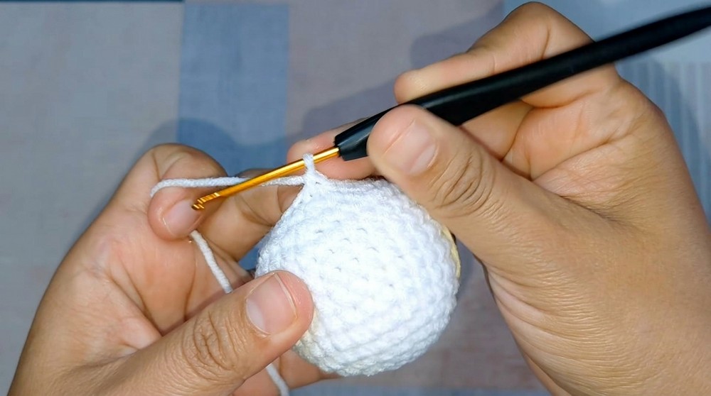 Crochet Kitty Amigurumi Cake Pattern 2