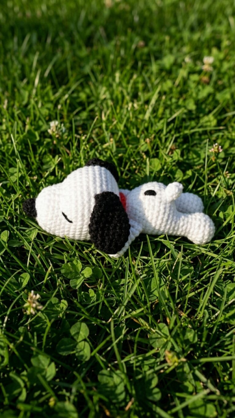Crochet Lazy Snoopy Amigurumi Pattern 7
