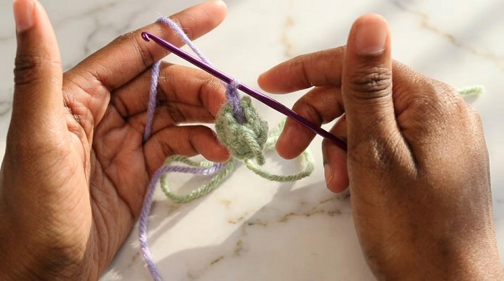 Crochet Lily Of The Valley Bag Charm Pattern 4