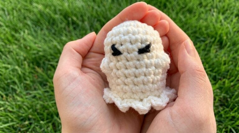Crochet Little Grumpy Ghost Pattern 6
