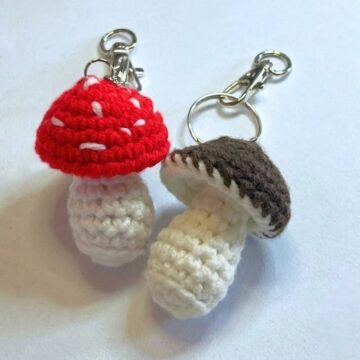 Crochet Mushroom Keychain Pattern 6