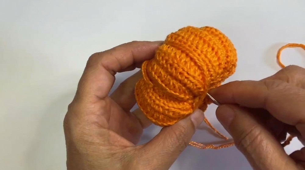 Crochet Pumpkin Amigurumi Pattern 4
