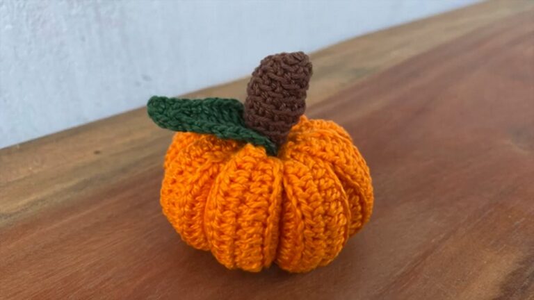 Crochet Pumpkin Amigurumi Pattern 6
