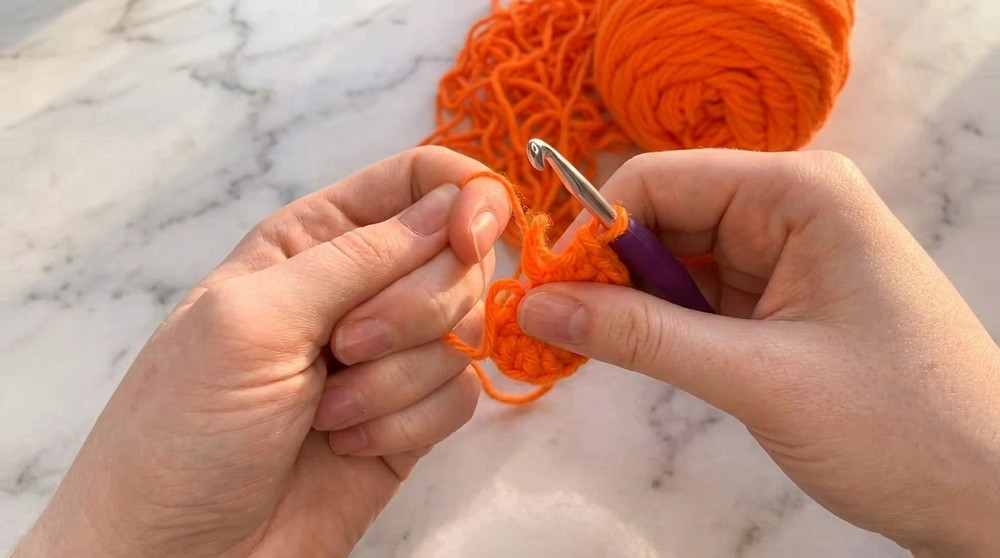 Crochet Pumpkin Coaster Pattern 1