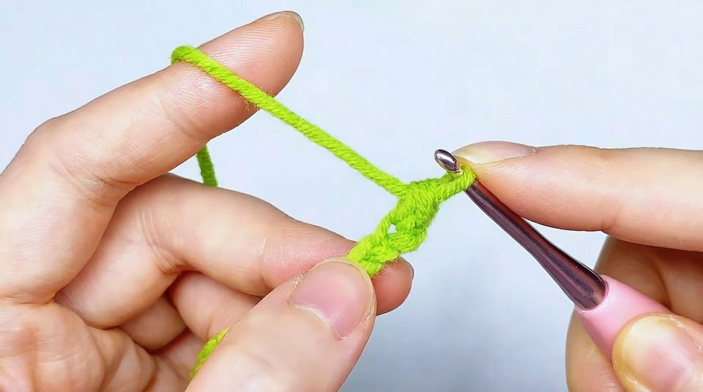 Crochet Puzzle Ball Keychain Pattern 2