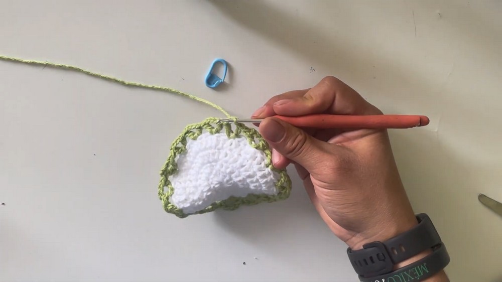 Crochet Rose Bouquet Coaster Pattern 3
