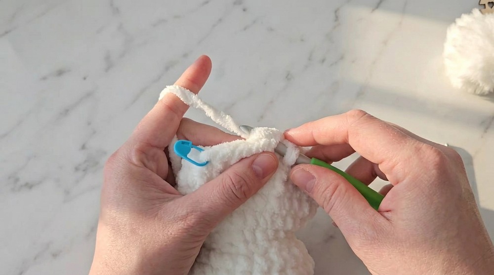 Crochet Snowman Amigurumi Pattern 3