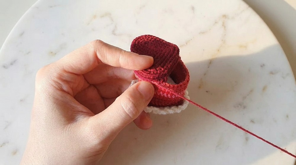 Crochet Strawberry Cake Pattern 5