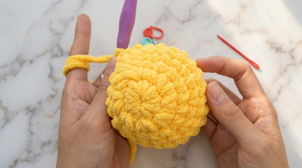 Crochet Stuffed Chicken Amigurumi Pattern 3