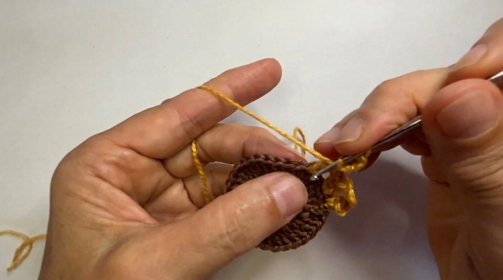 Crochet Sunflower Coaster Set Pattern 3