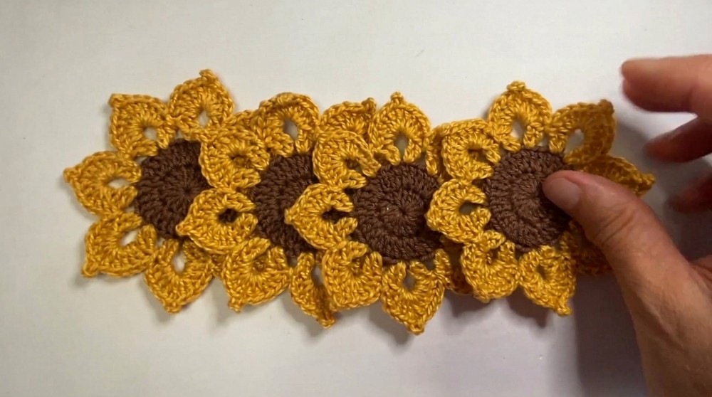Crochet Sunflower Coaster Set Pattern 4Crochet Sunflower Coaster Set Pattern 4