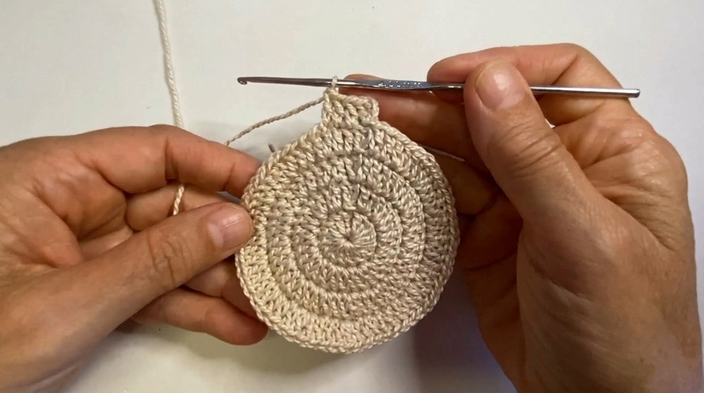 Crochet Sunflower Coaster Set Pattern 5