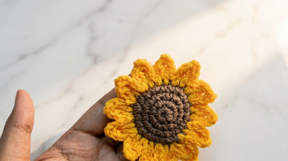 Crochet Sunflower Hair Tie Pattern 4