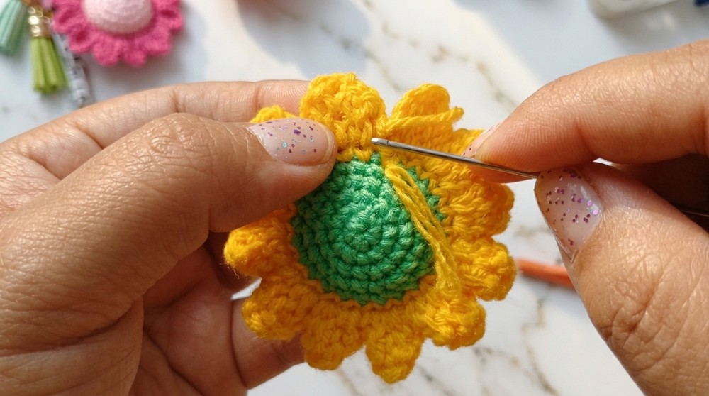 Crochet Sunflower Keychain Pattern 5