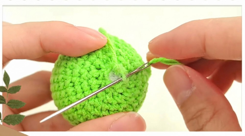 Crochet Swing Frog Amigurumi Pattern 3