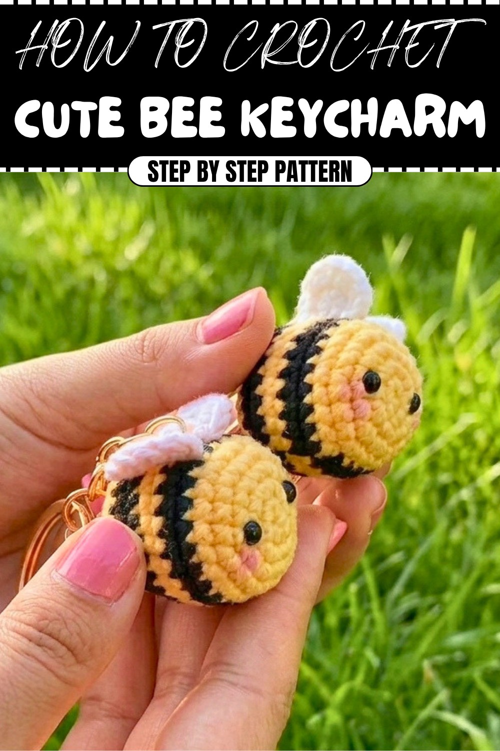 Cute Crochet Bee Keycharm Pattern (1)