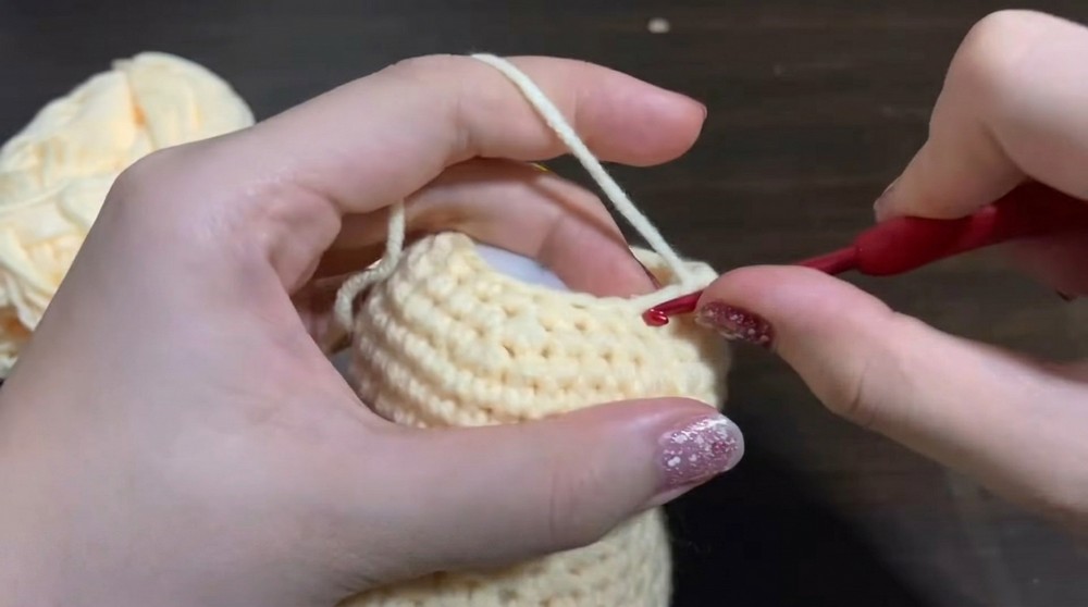 Cute Crochet Duck Amigurumi Pattern 4