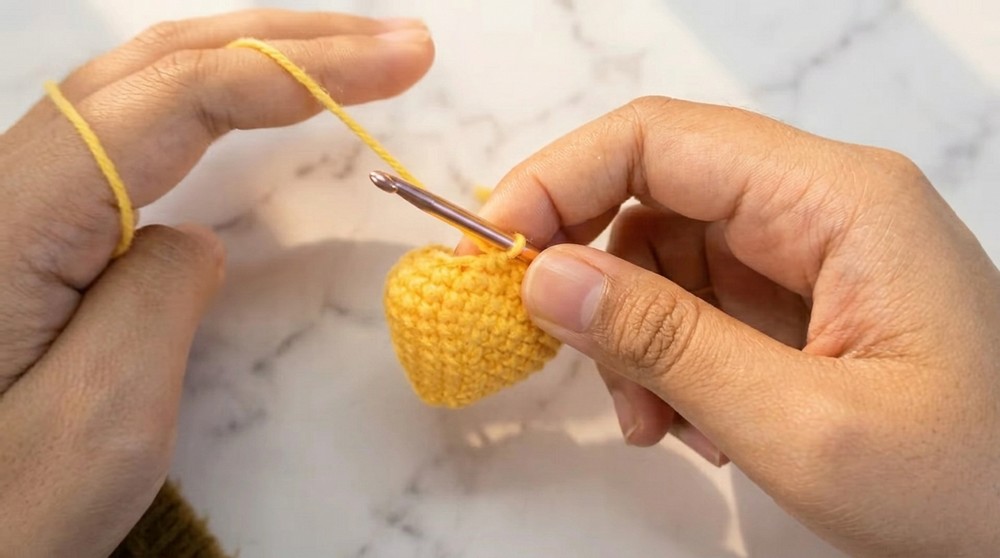Cute Crochet Mini Strawberry Pattern 4