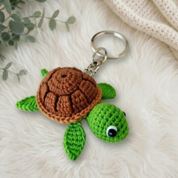 Cute Crochet Turtle Keychain Pattern 6