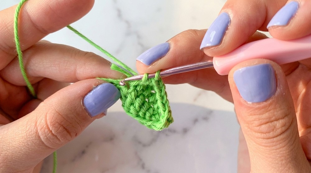 Easy Crochet Bee Keychain Pattern 6