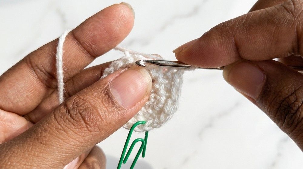 Easy Crochet Cat Keychain Pattern 2
